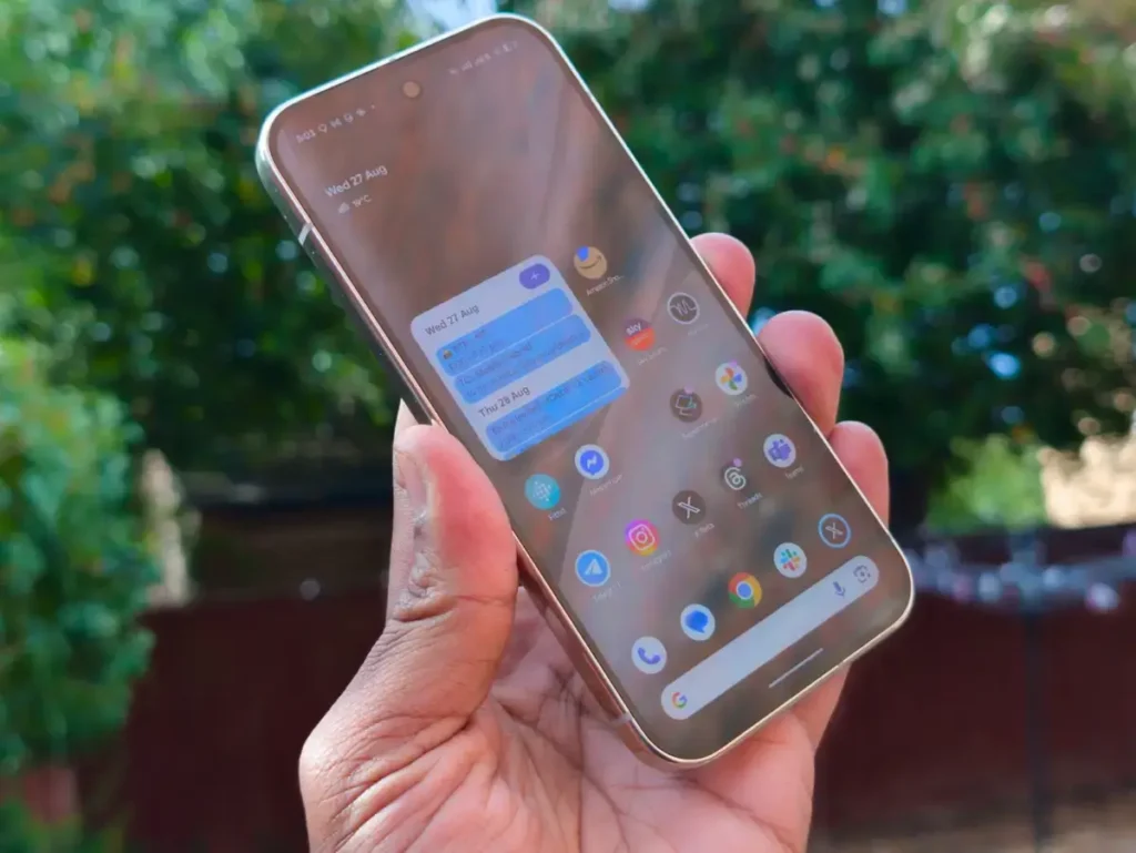 Google Pixel 10 Pro XL Display Features